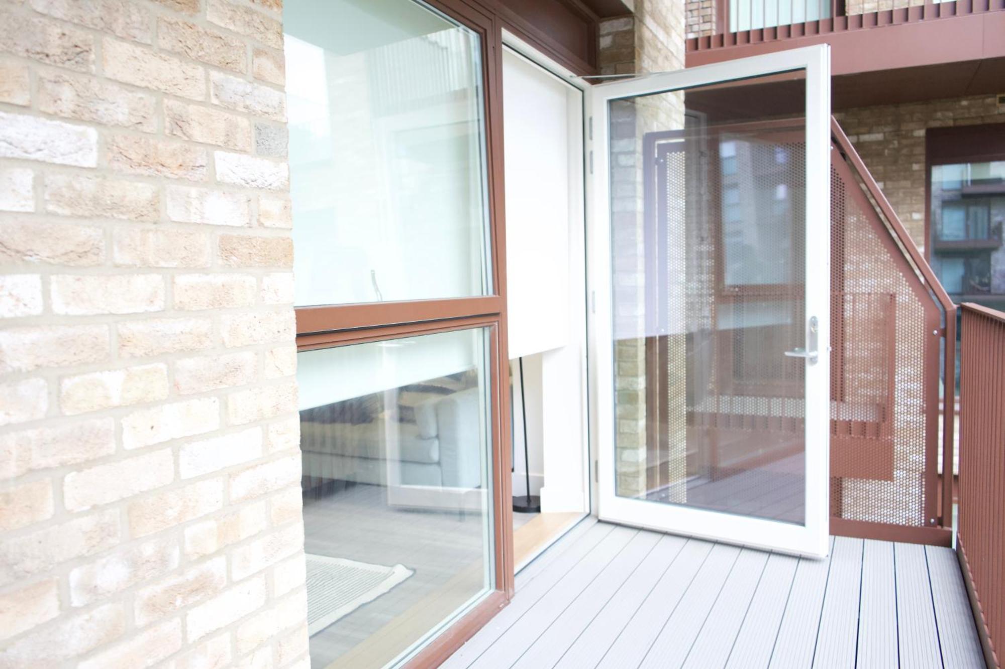 Luxury Flat In Royal Wharf Londra