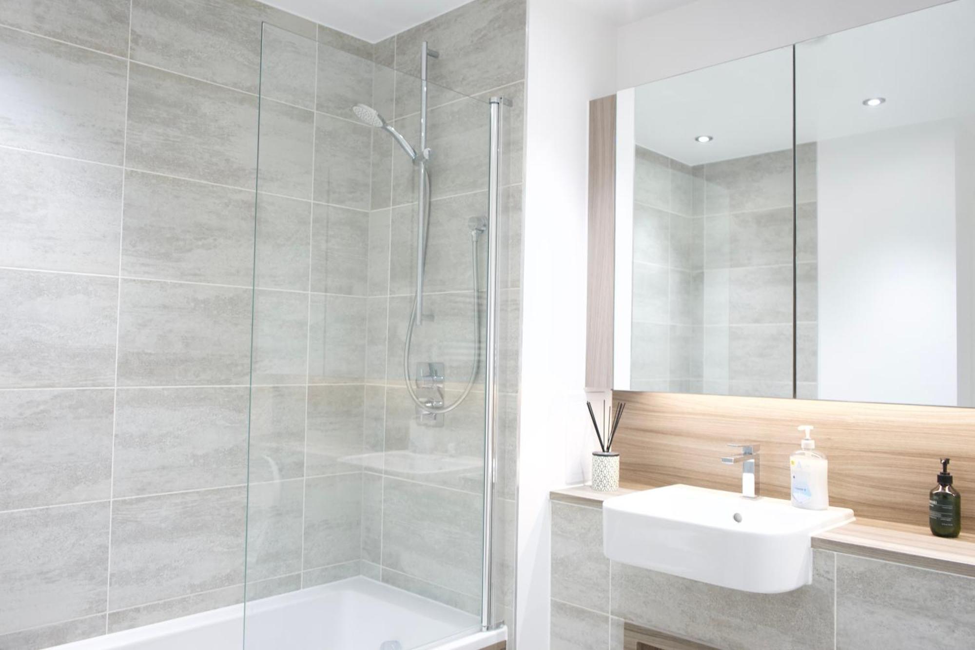 Luxury Flat In Royal Wharf Apartament Londra
